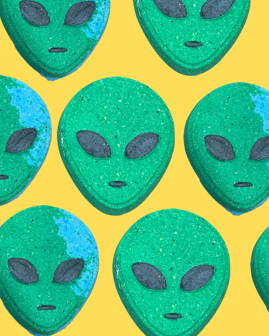 Alien bath bomb