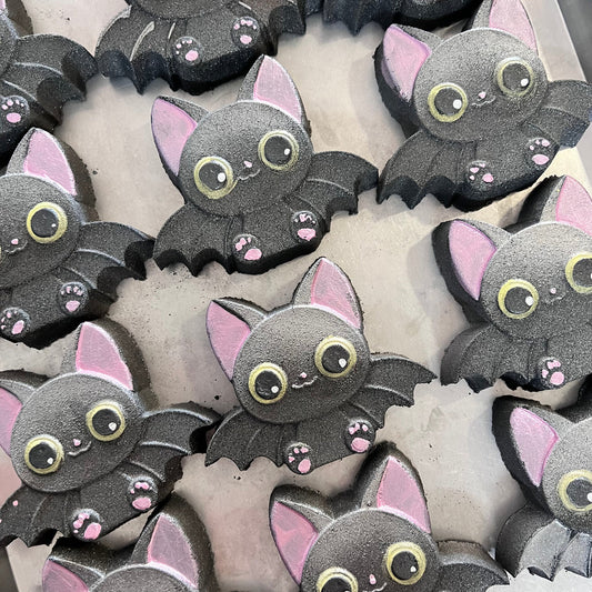 Bat bath bomb