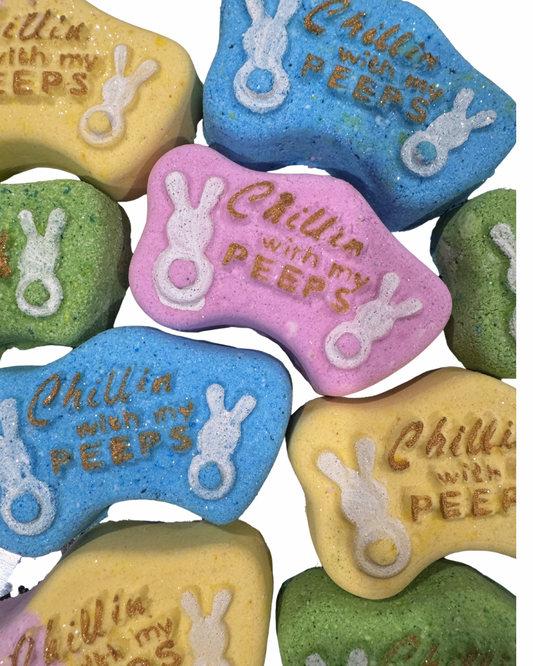Chilling with my peeps bath bomb