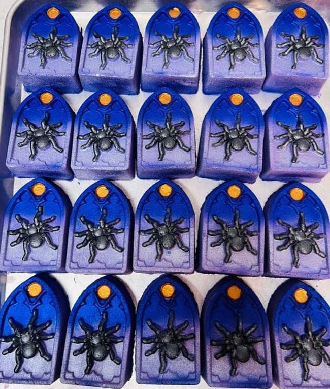 Spider tombstone bath bomb